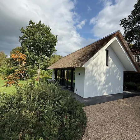 'elements' With Panoramic Views Holiday home *
