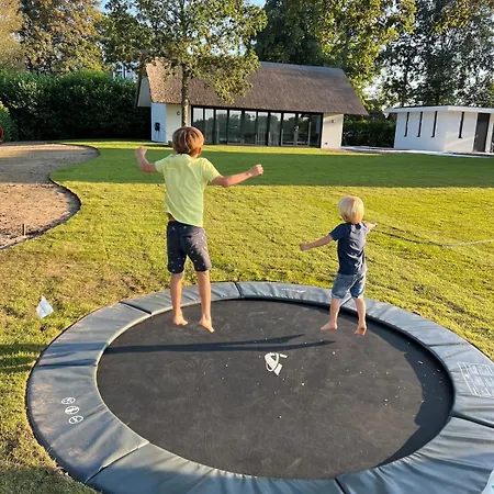 Semesterbostad 'elements' With Panoramic Views