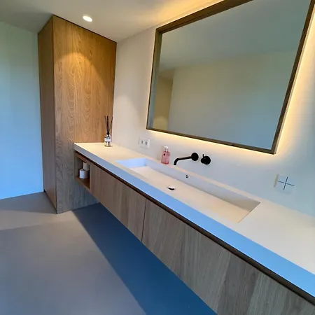 'elements' With Panoramic Views Semesterbostad *