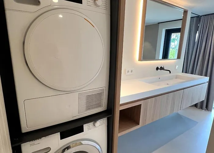 'elements' With Panoramic Views *