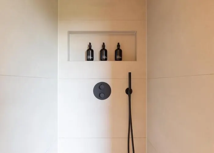 'elements' With Panoramic Views *