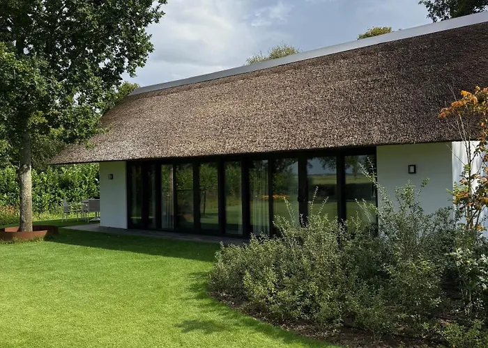 'elements' With Panoramic Views